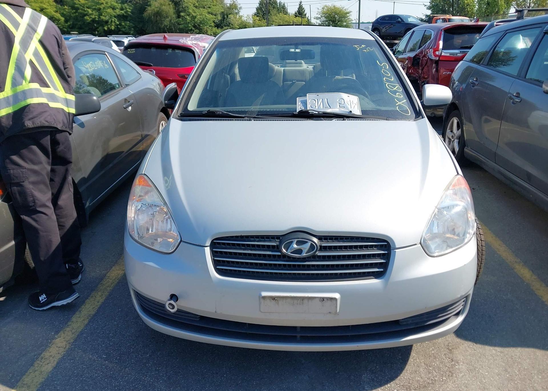 2010 HYUNDAI ACCENT GLS