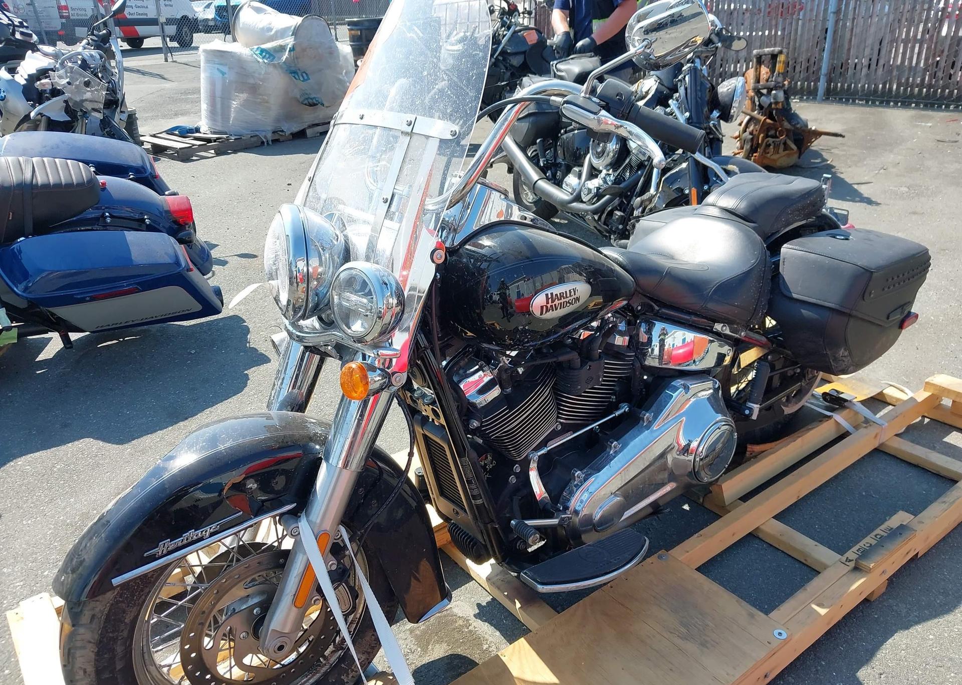 2024 HARLEY-DAVIDSON FLHCS