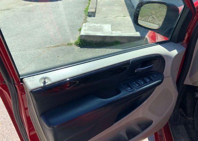 2013 DODGE GRAND CARAVAN SE