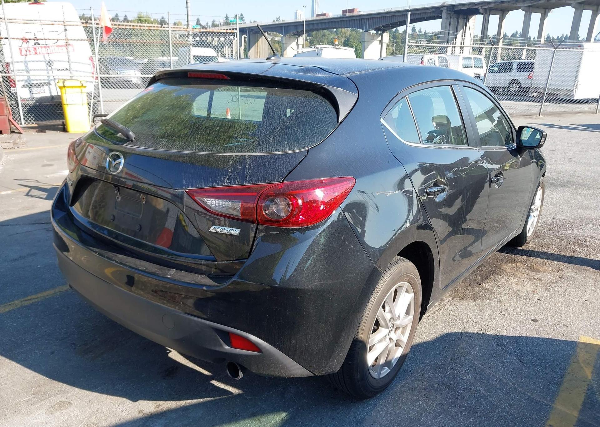 2015 MAZDA 3 TOURING