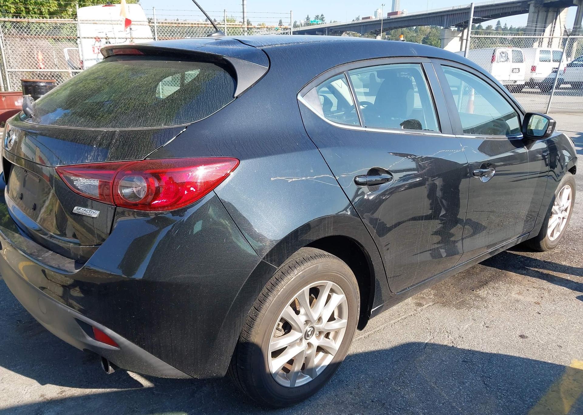 2015 MAZDA 3 TOURING