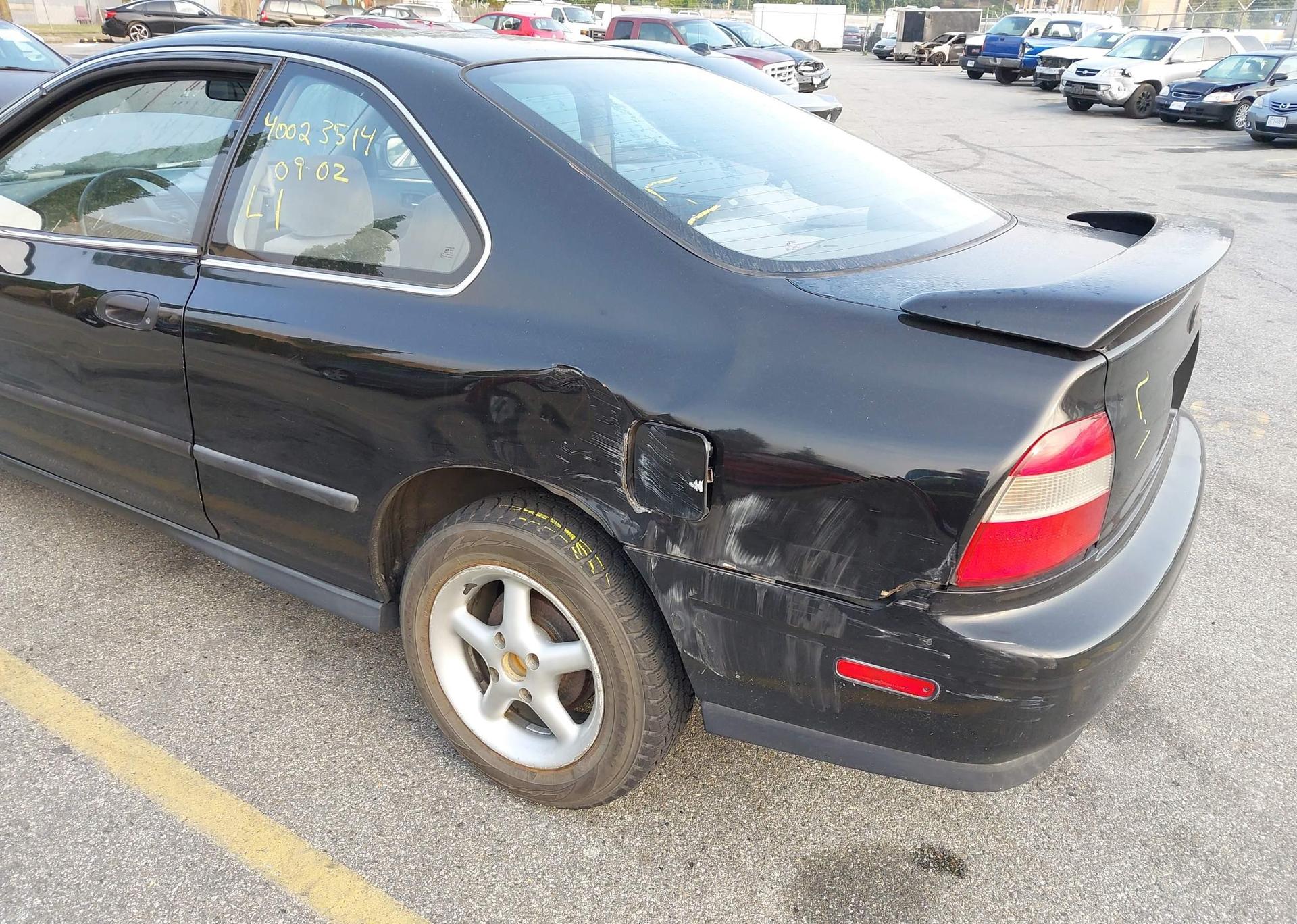 1995 HONDA ACCORD LX