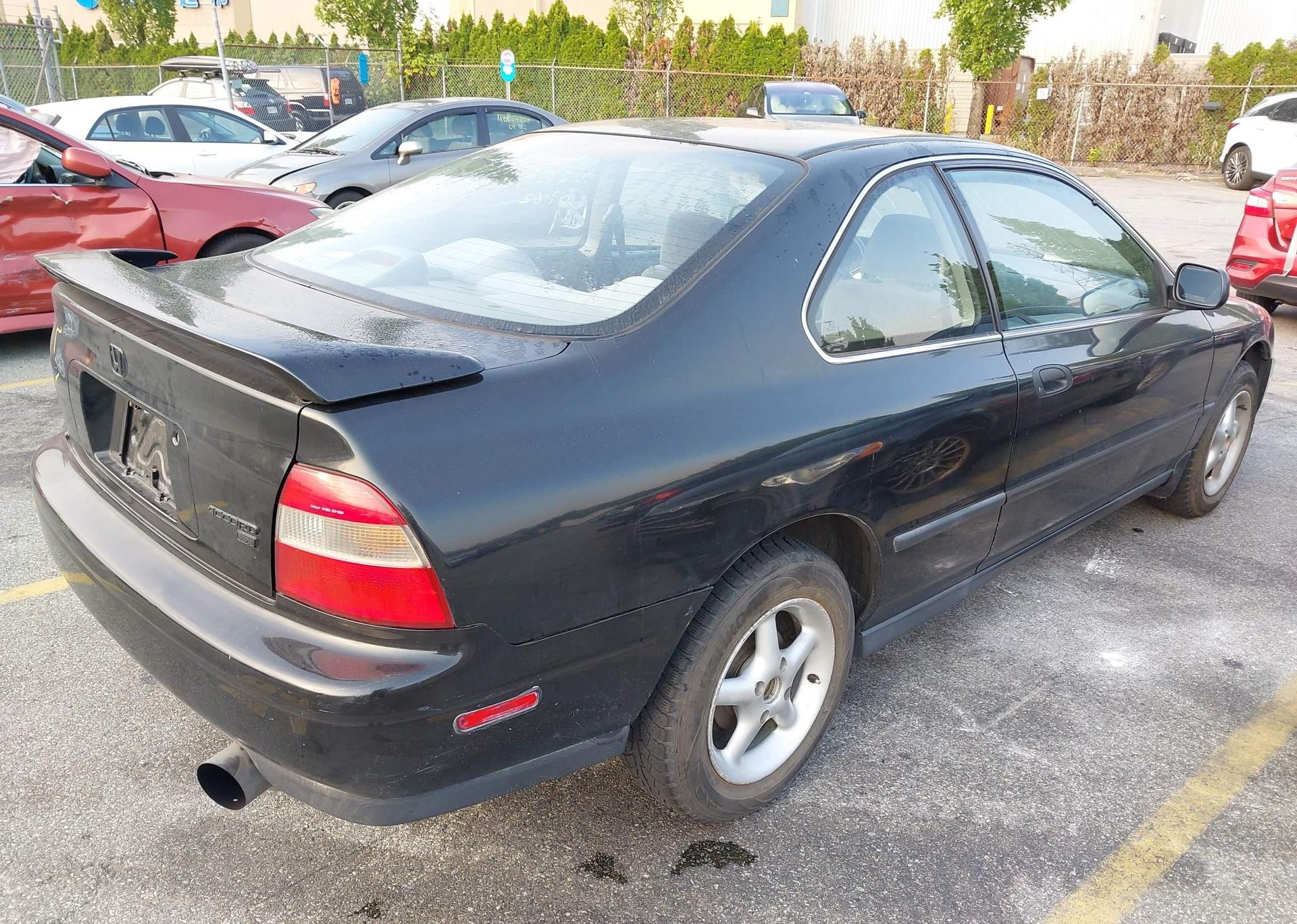 1995 HONDA ACCORD LX
