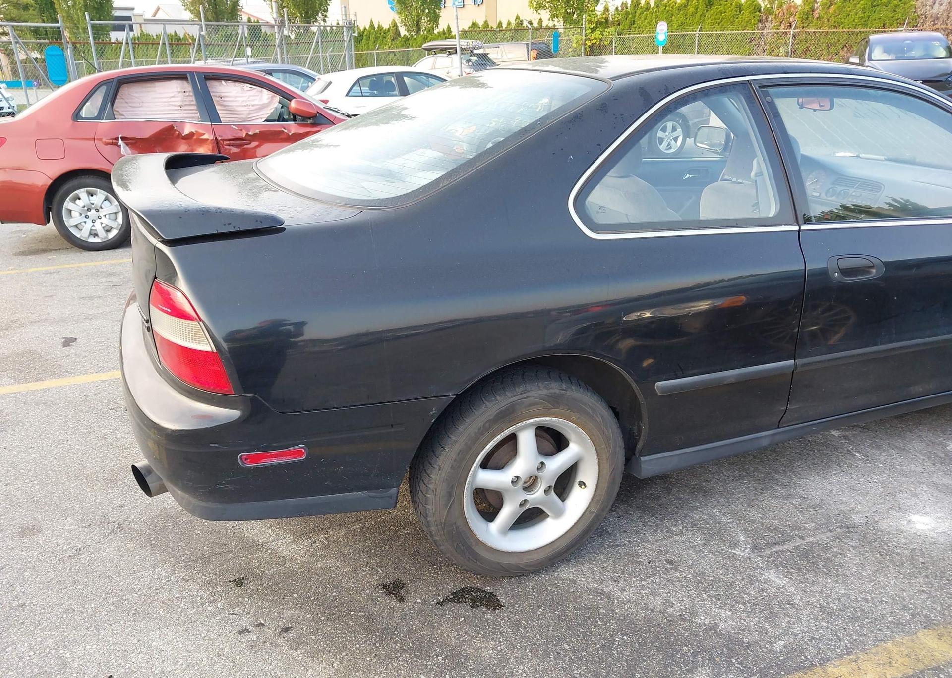 1995 HONDA ACCORD LX