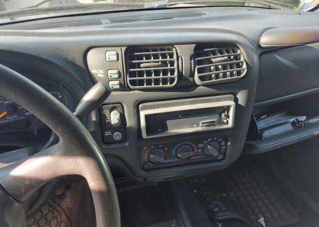 2000 CHEVROLET BLAZER