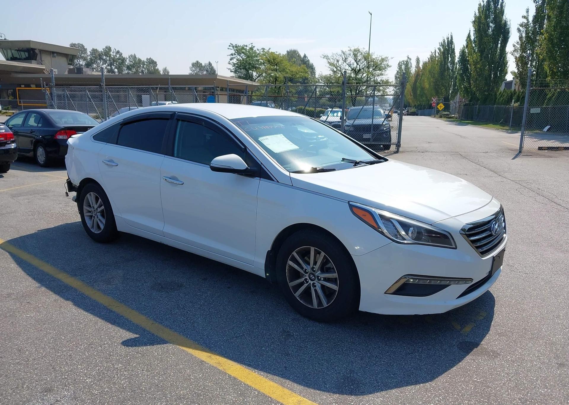 2015 HYUNDAI SONATA SE
