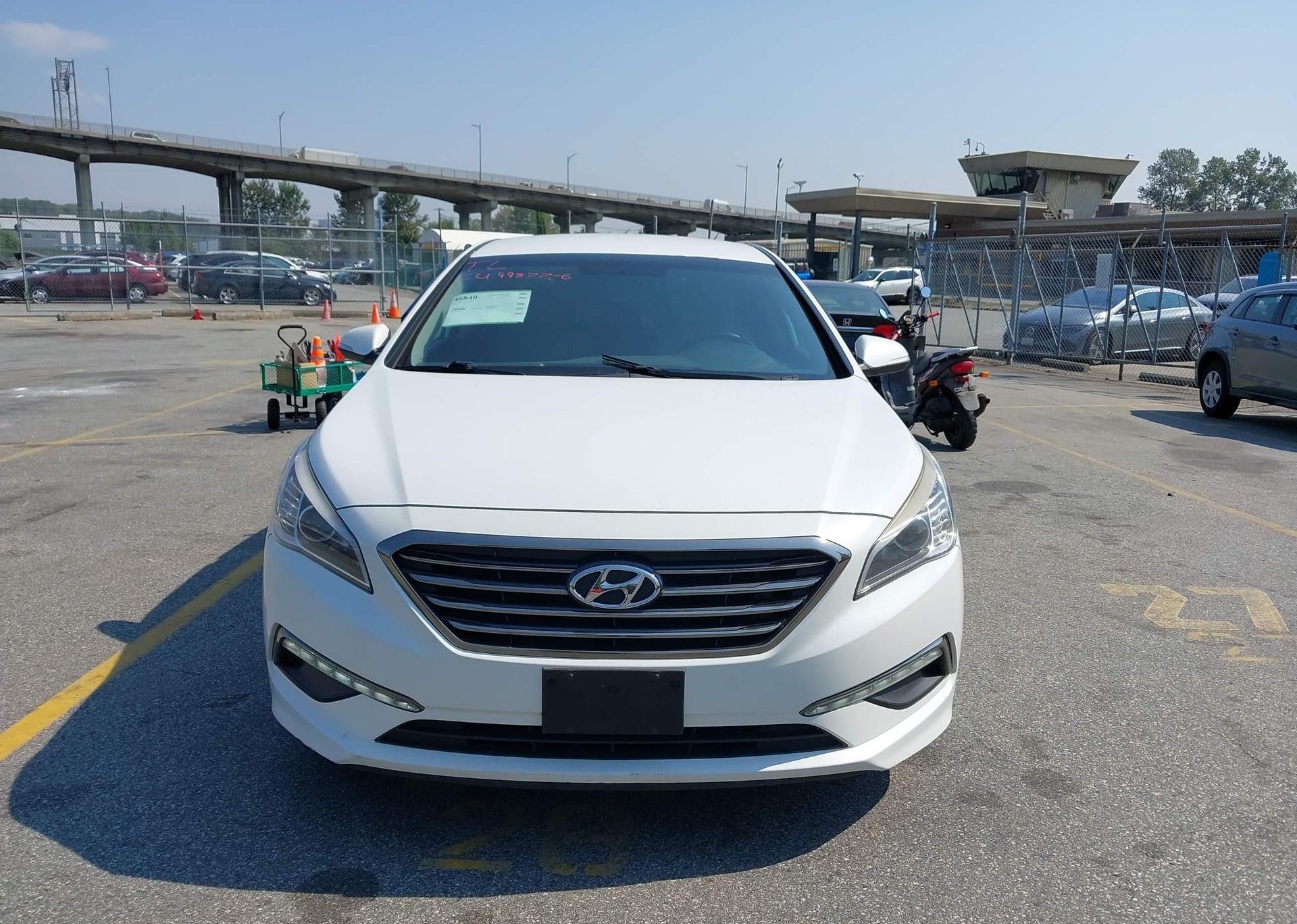 2015 HYUNDAI SONATA SE