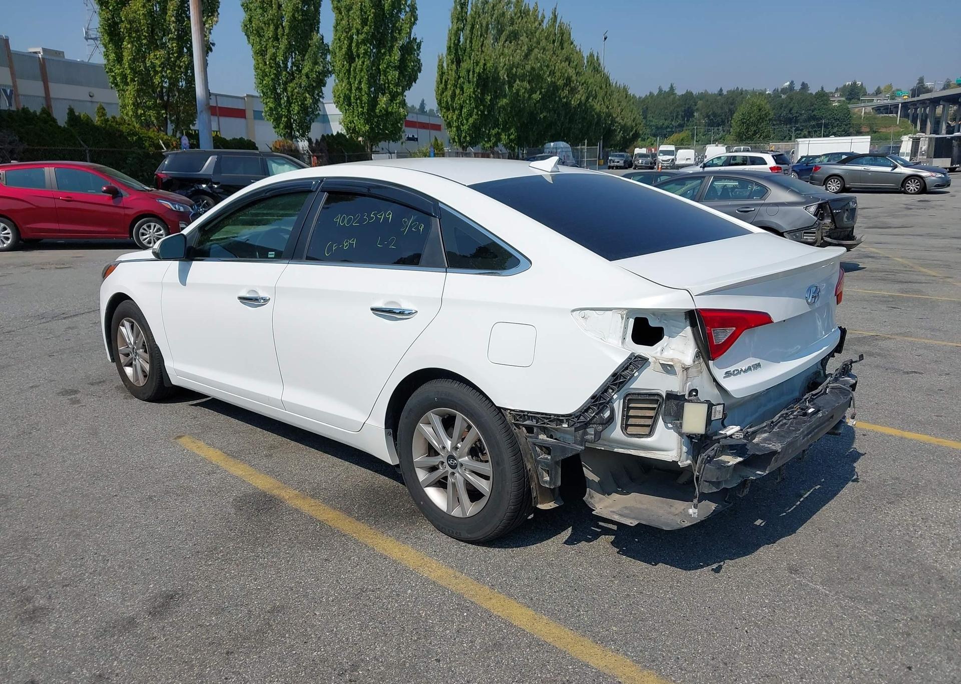 2015 HYUNDAI SONATA SE