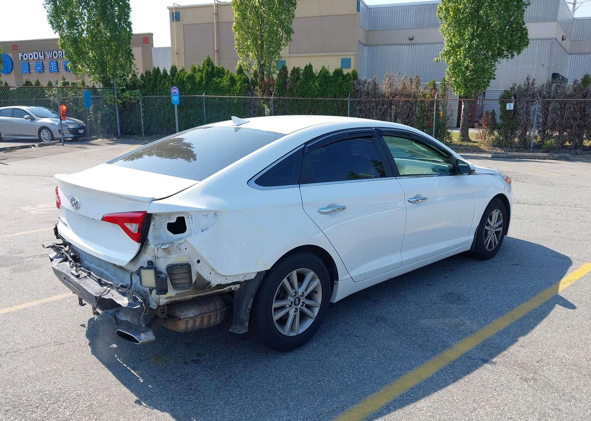 2015 HYUNDAI SONATA SE