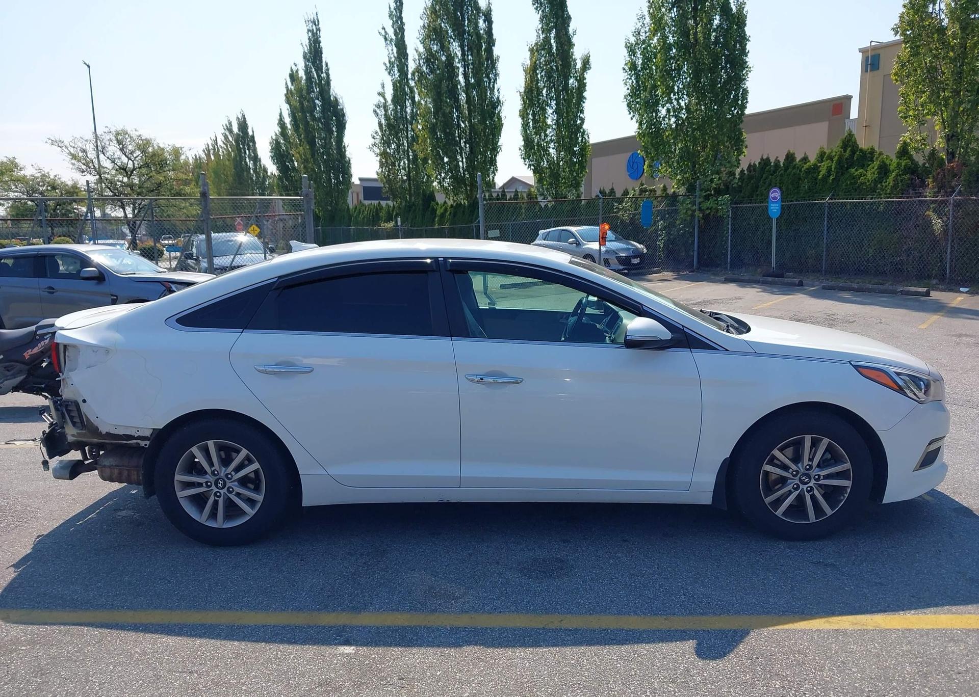 2015 HYUNDAI SONATA SE