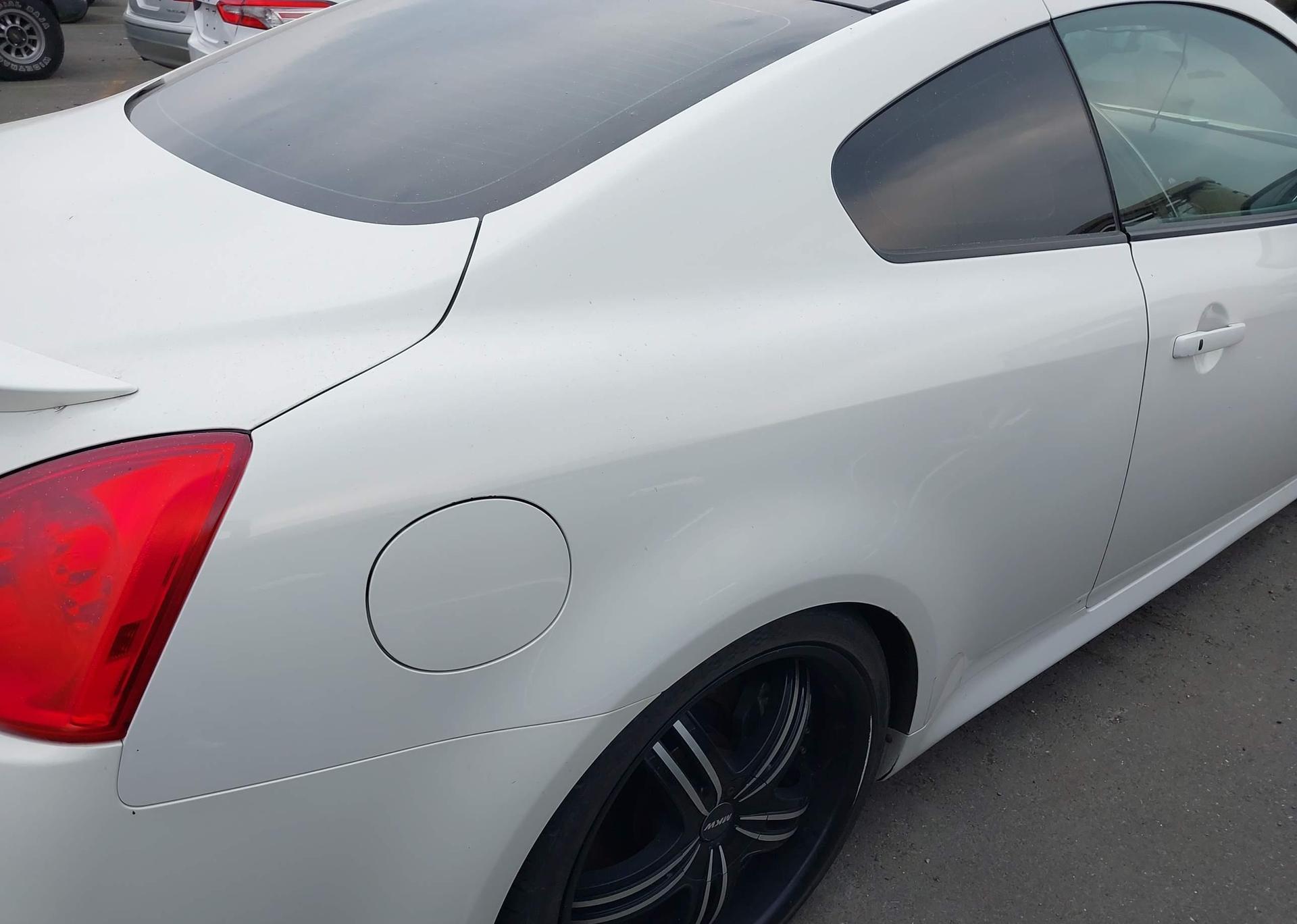2011 INFINITI G37