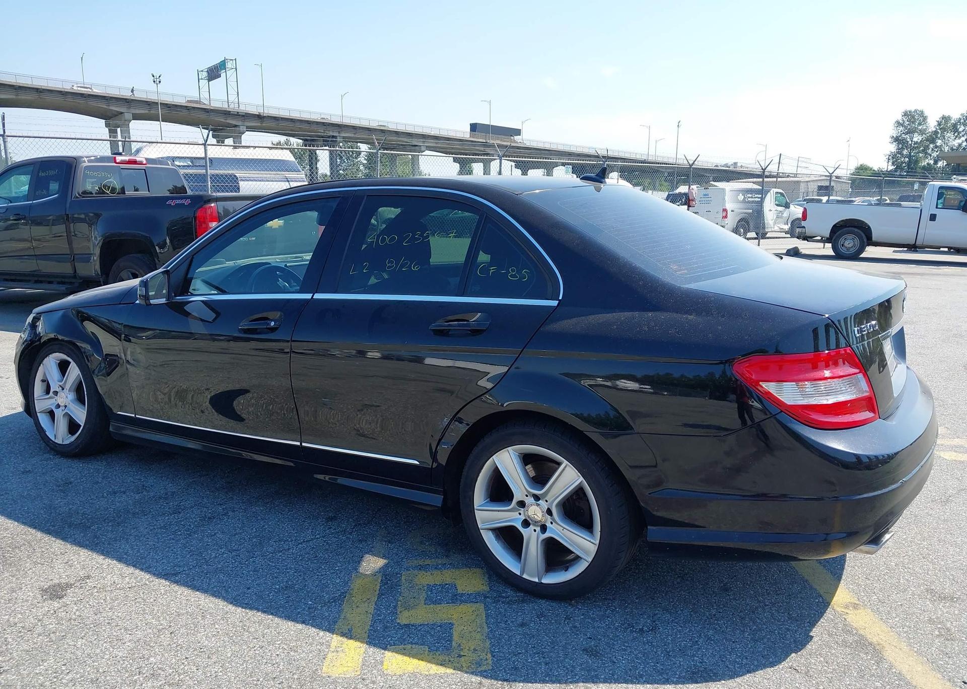 2010 MERCEDES-BENZ C 300