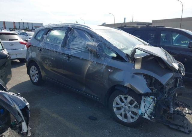 2017 KIA RONDO