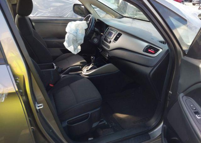 2017 KIA RONDO