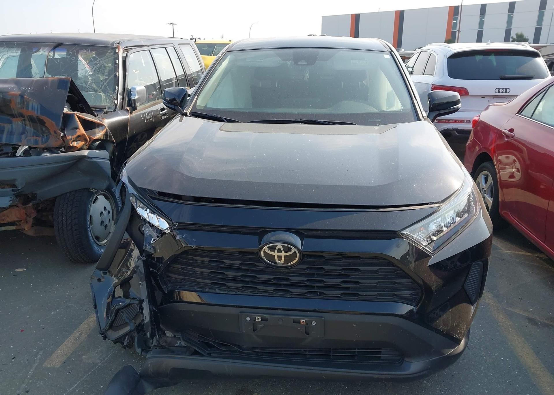 2022 TOYOTA RAV4 LE