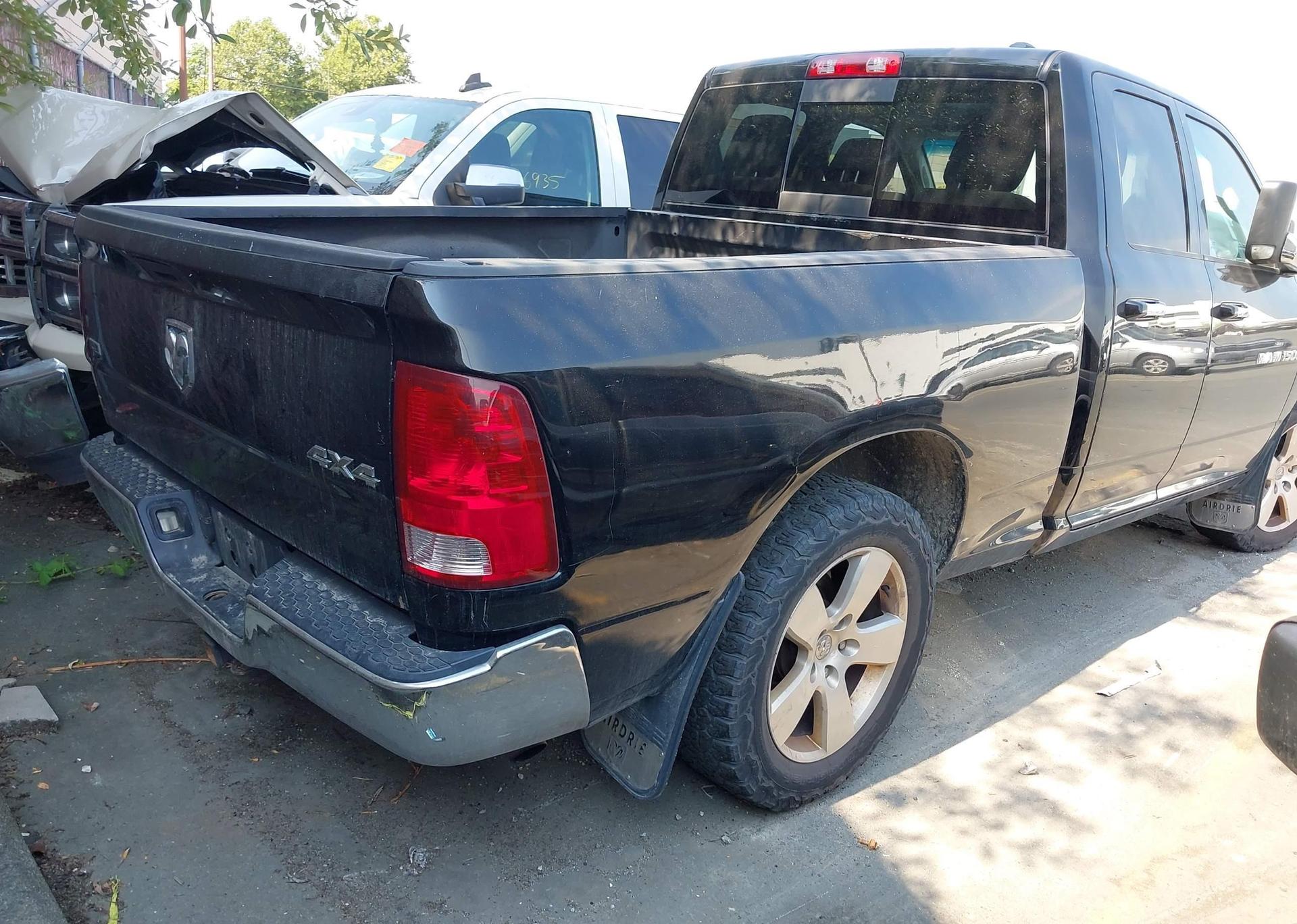 2012 DODGE RAM 1500 SLT