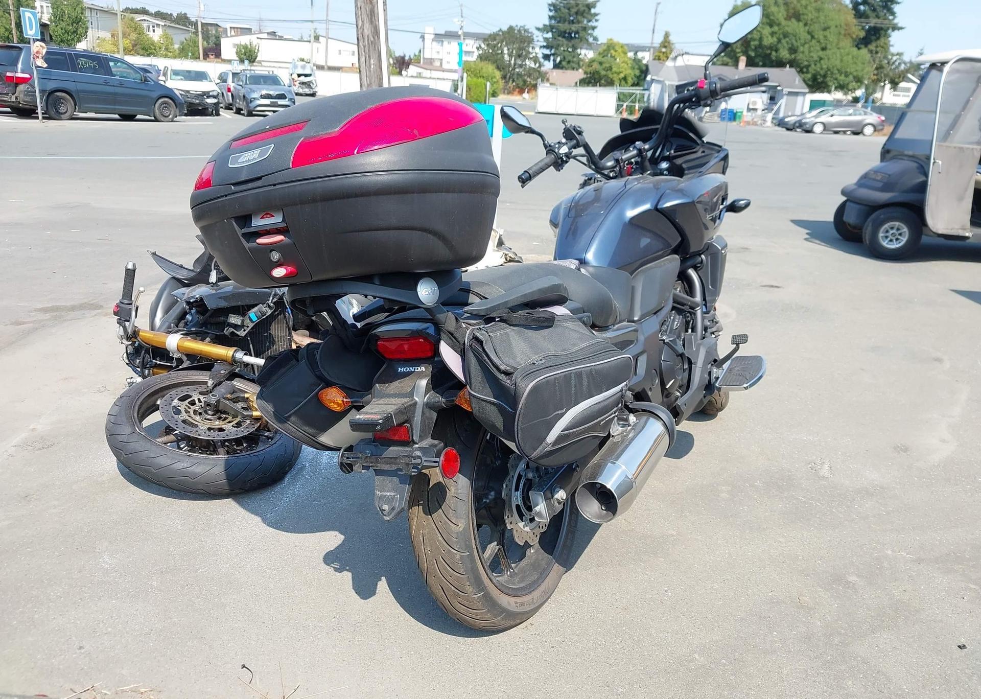 2016 HONDA CTX700