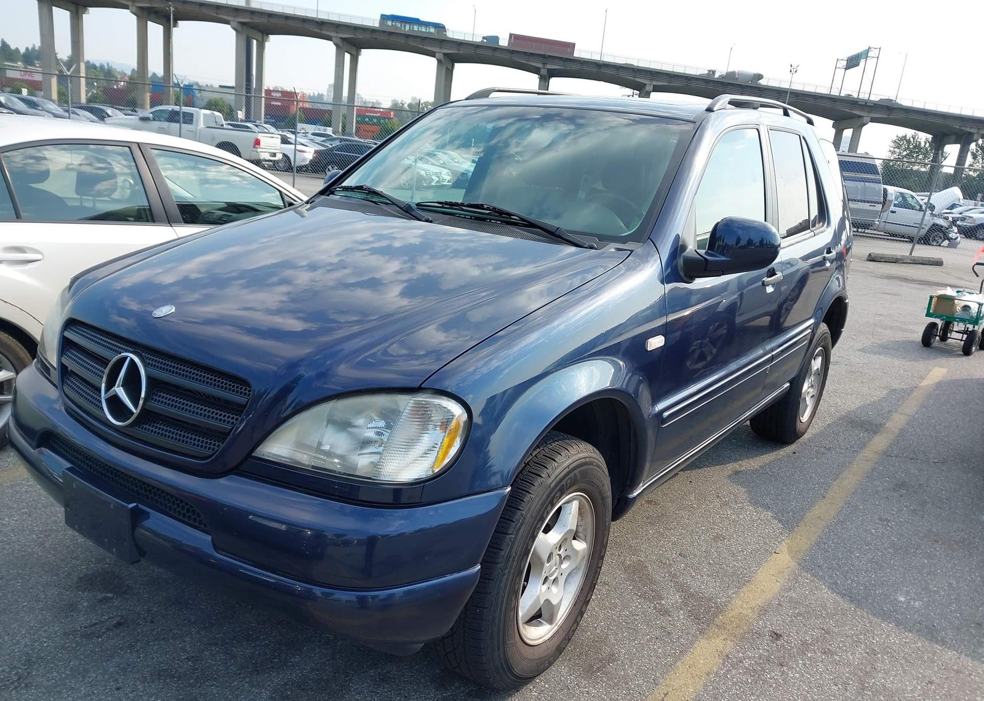 2000 MERCEDES-BENZ ML 320