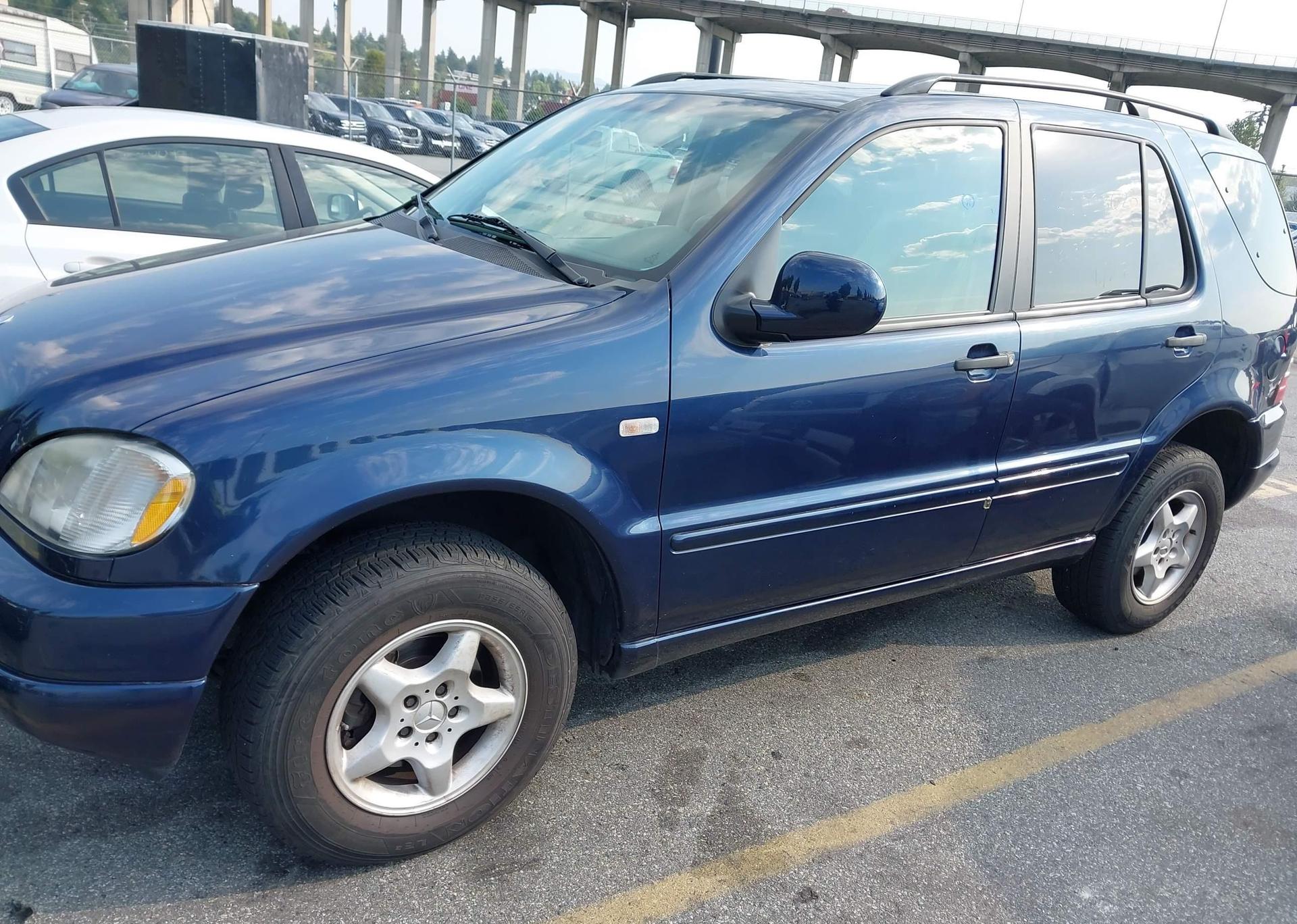 2000 MERCEDES-BENZ ML 320