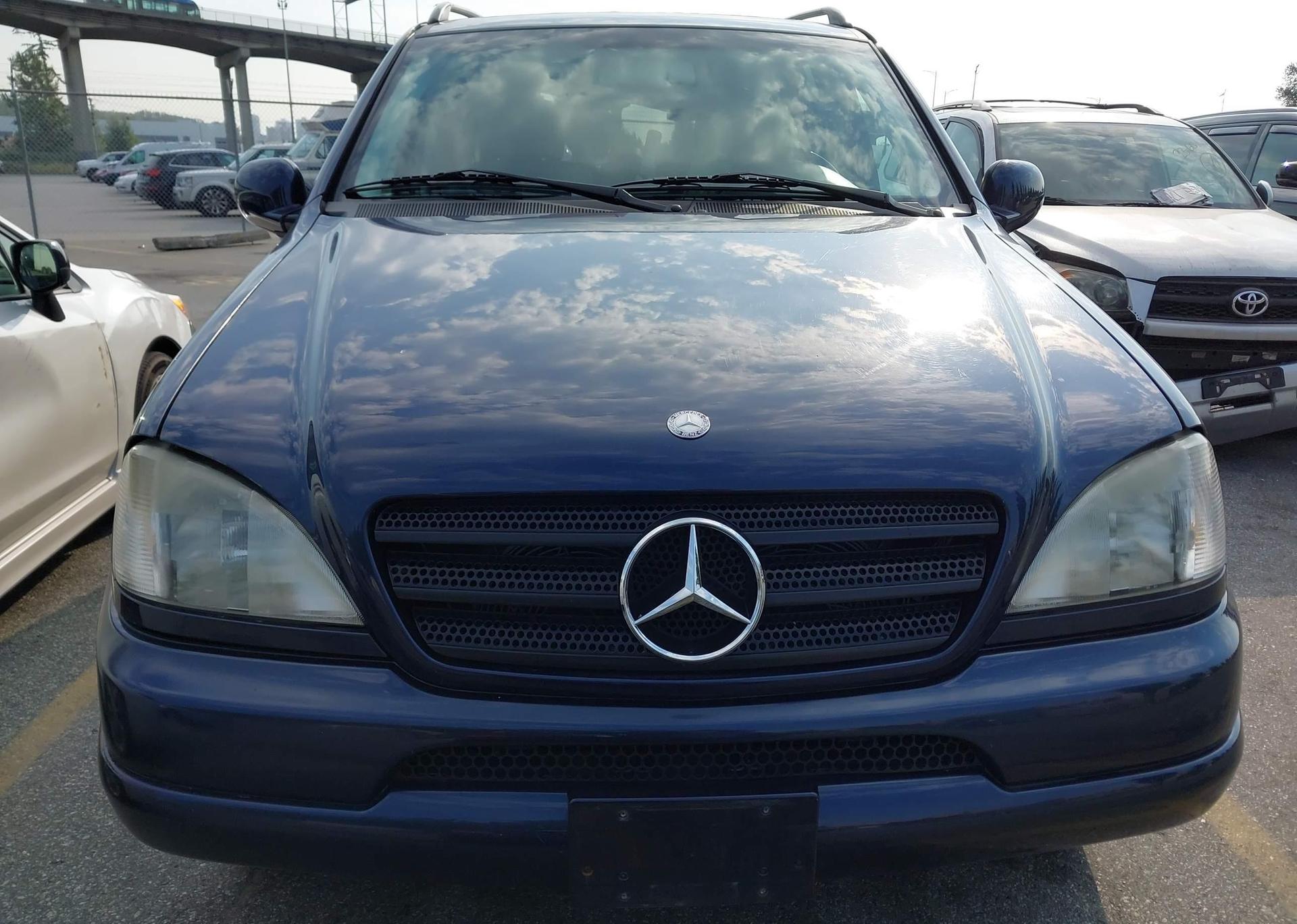 2000 MERCEDES-BENZ ML 320