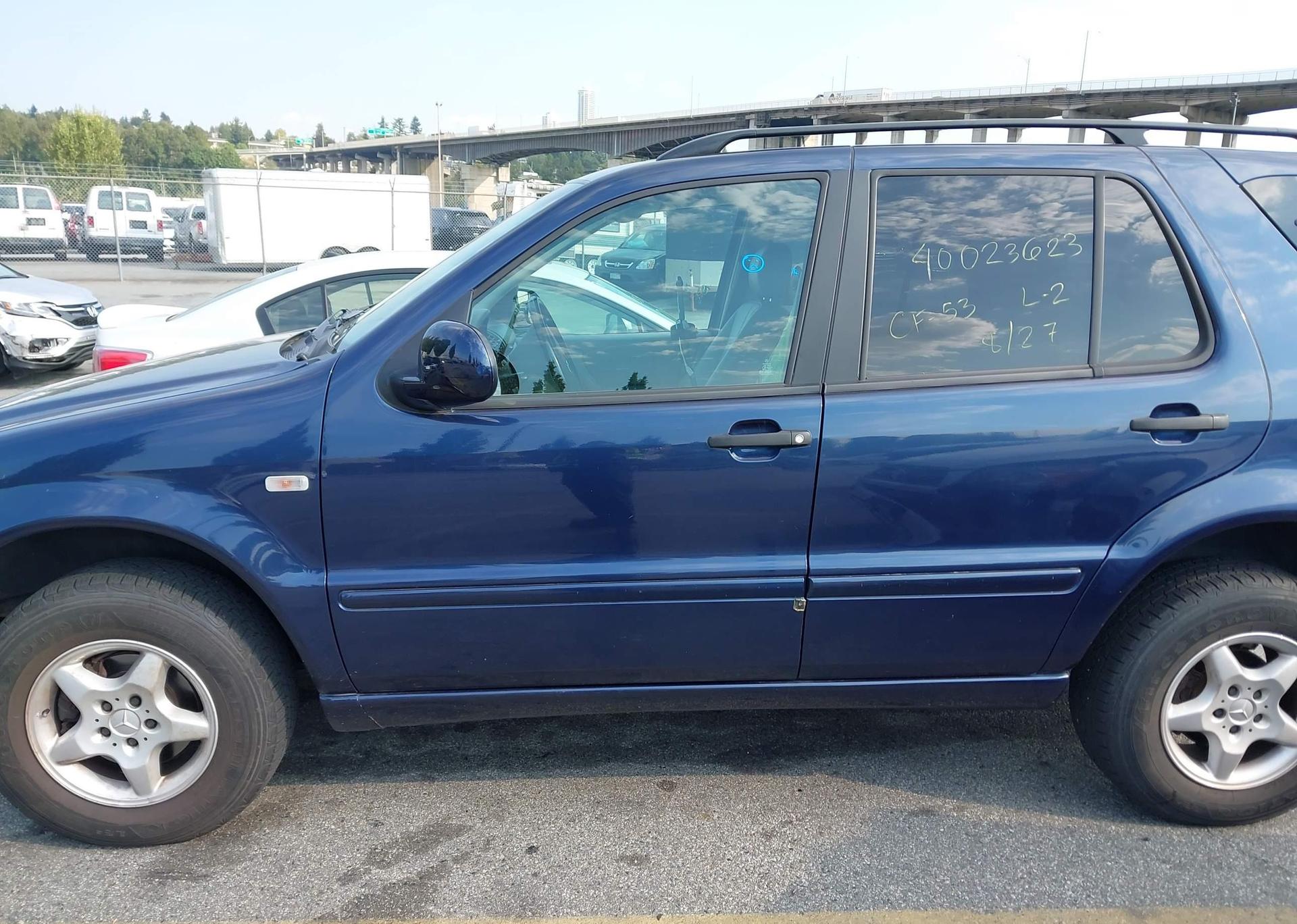 2000 MERCEDES-BENZ ML 320