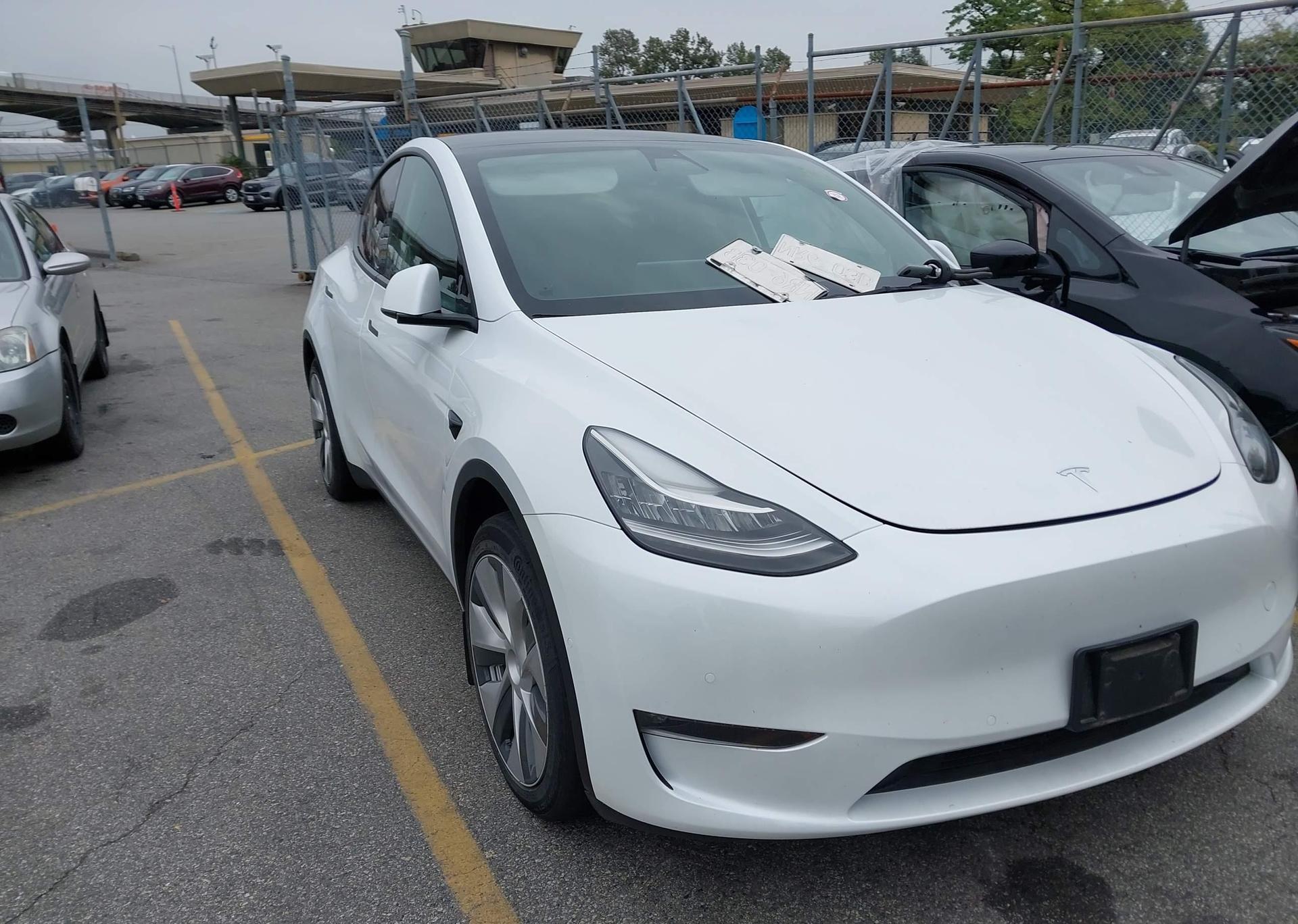 2022 TESLA MODEL Y