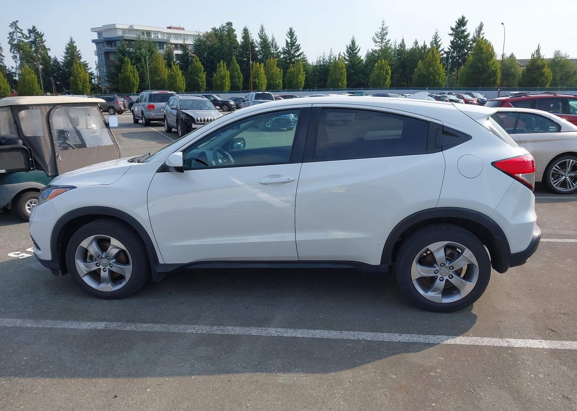 2020 HONDA HR-V LX
