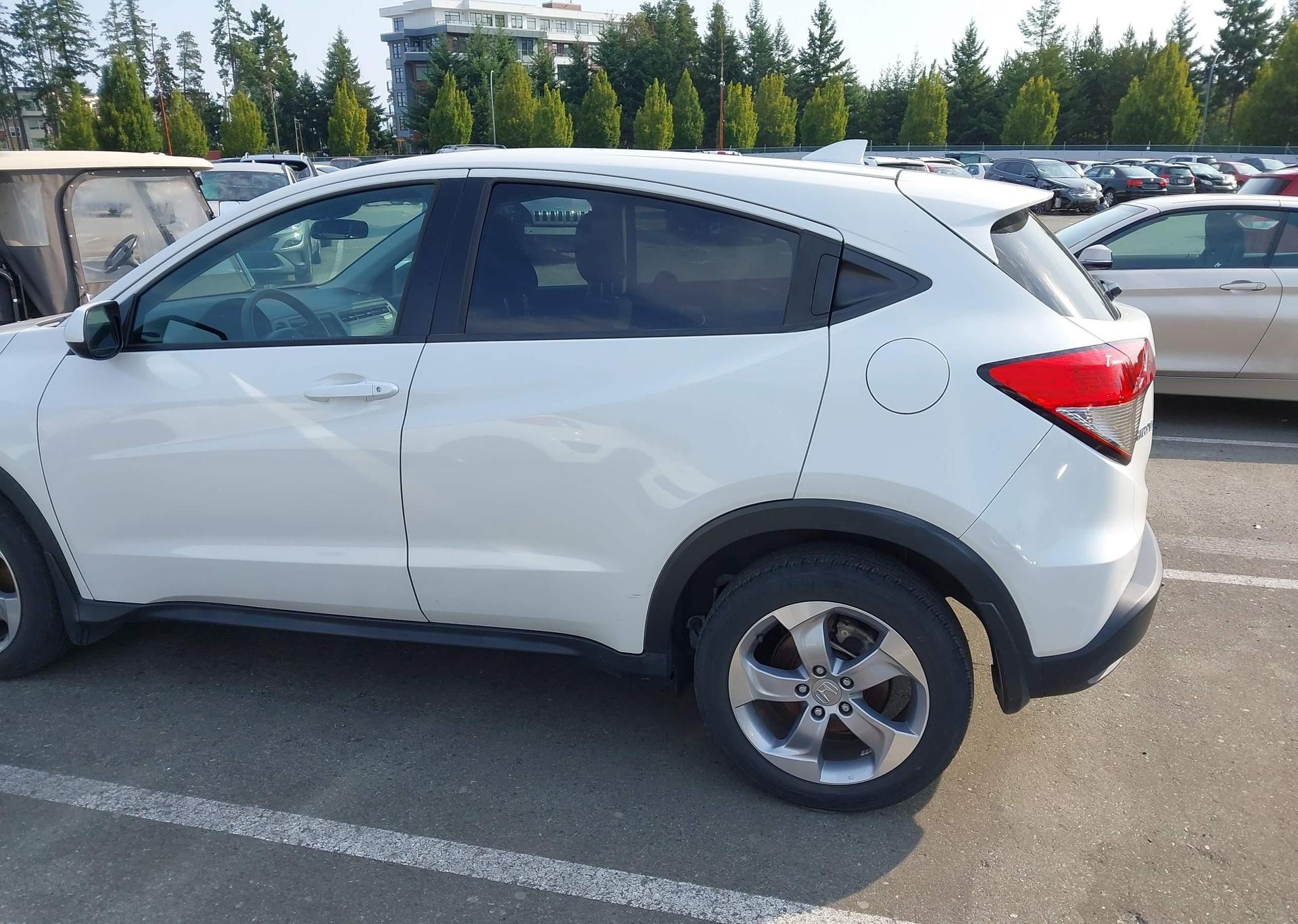 2020 HONDA HR-V LX