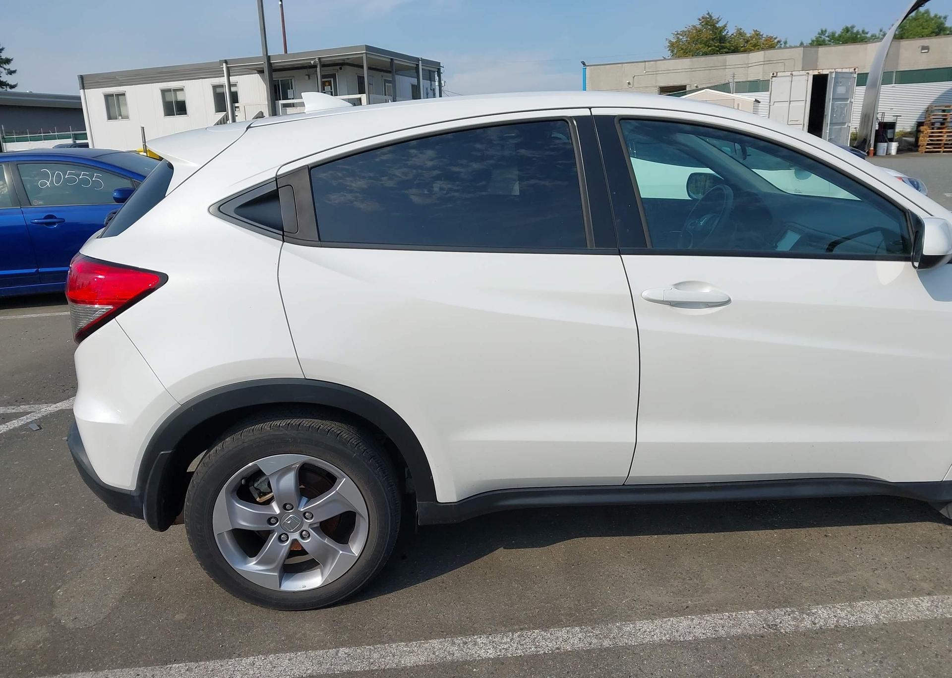 2020 HONDA HR-V LX