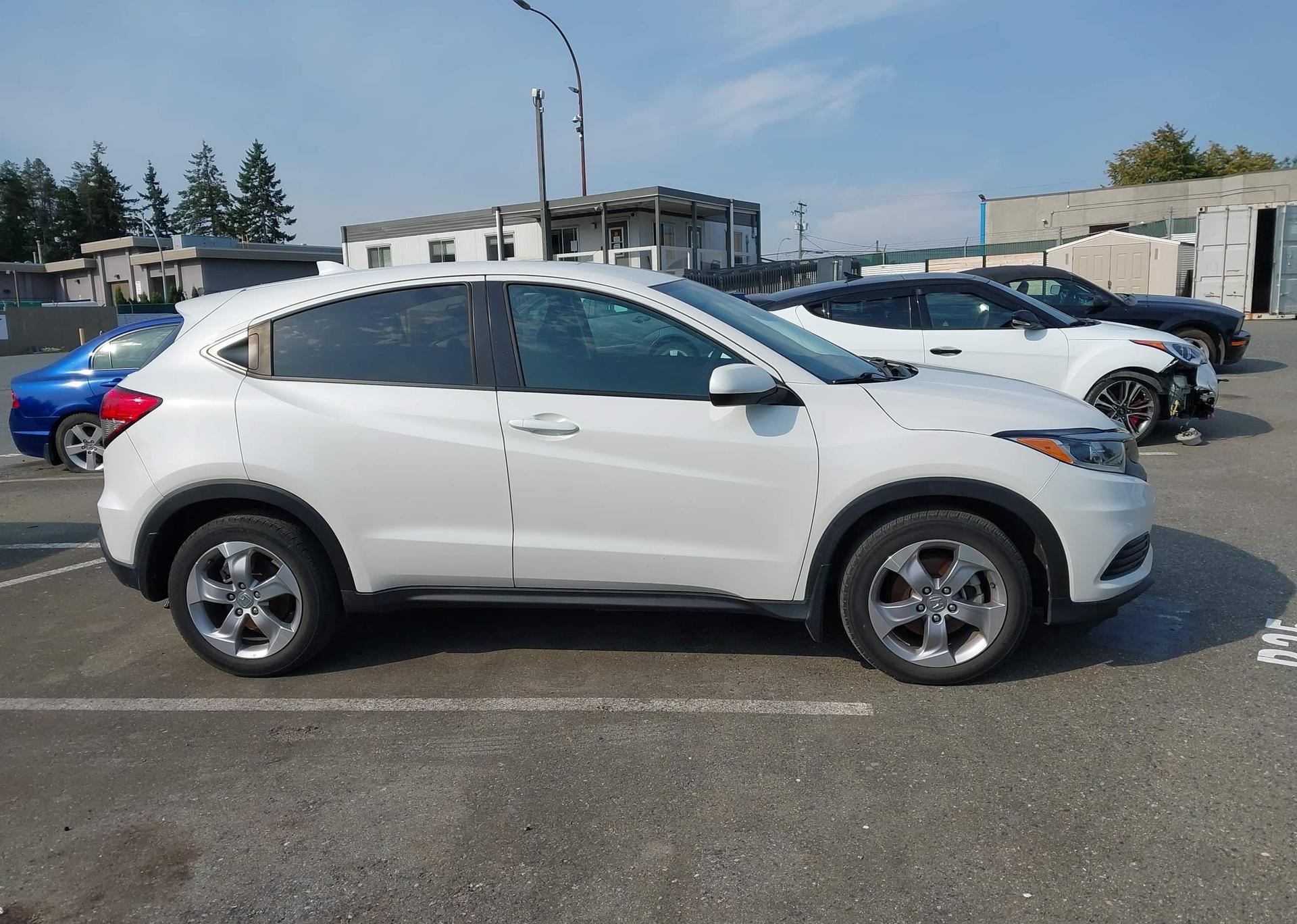 2020 HONDA HR-V LX