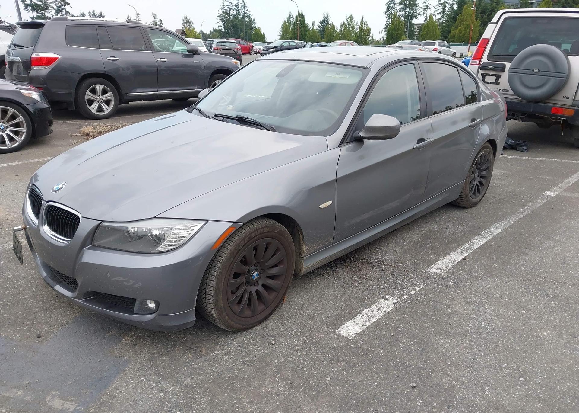 2011 BMW 323I