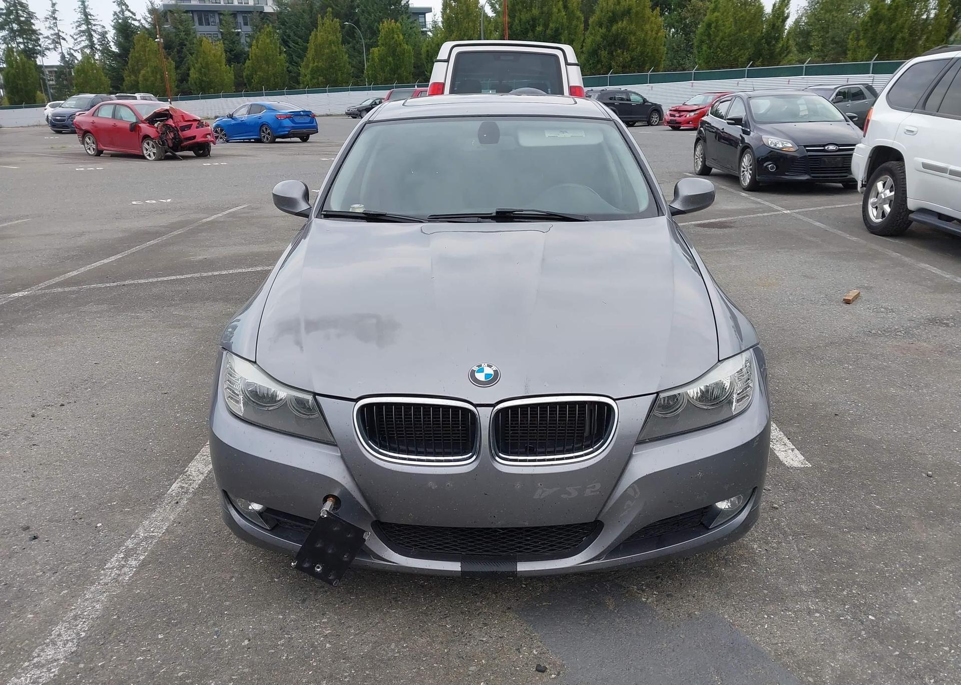 2011 BMW 323I