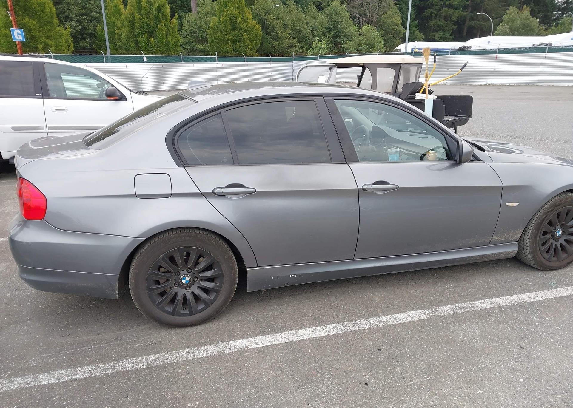 2011 BMW 323I