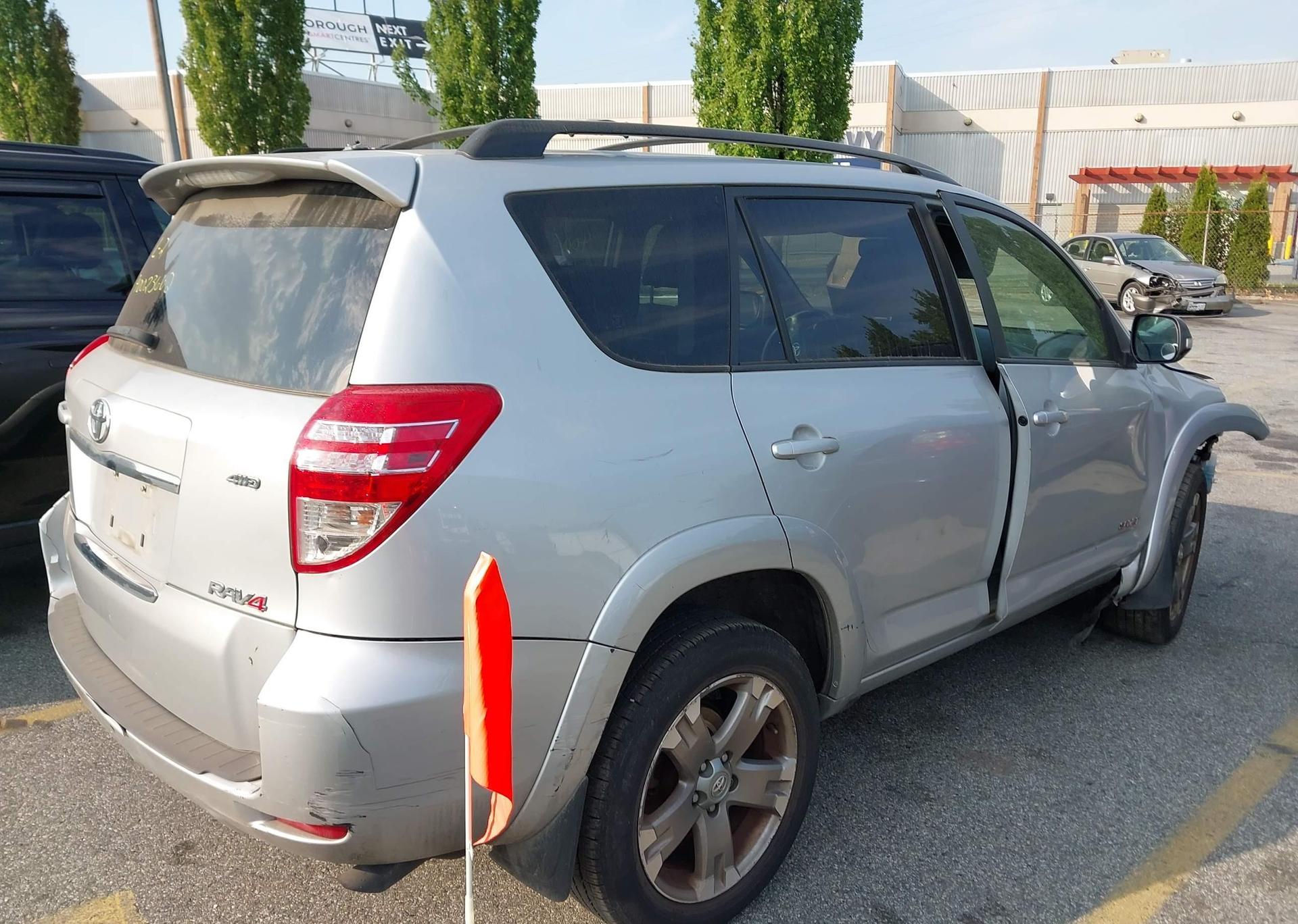 2011 TOYOTA RAV4