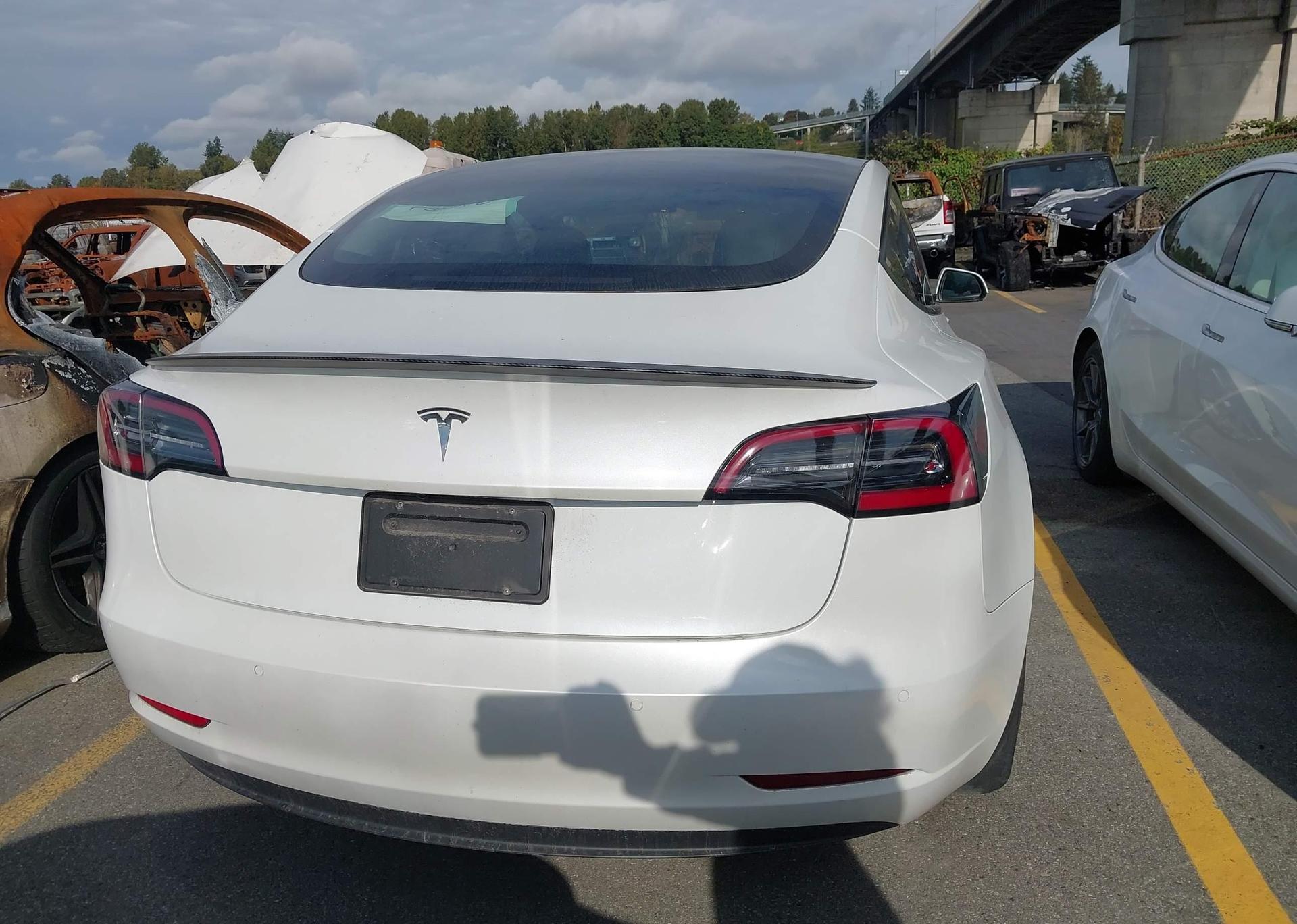 2021 TESLA MODEL 3