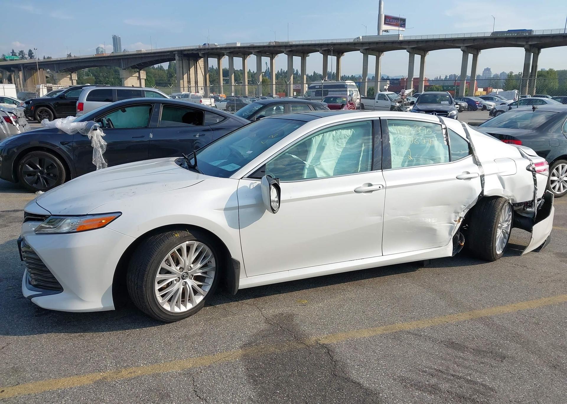 2019 TOYOTA CAMRY