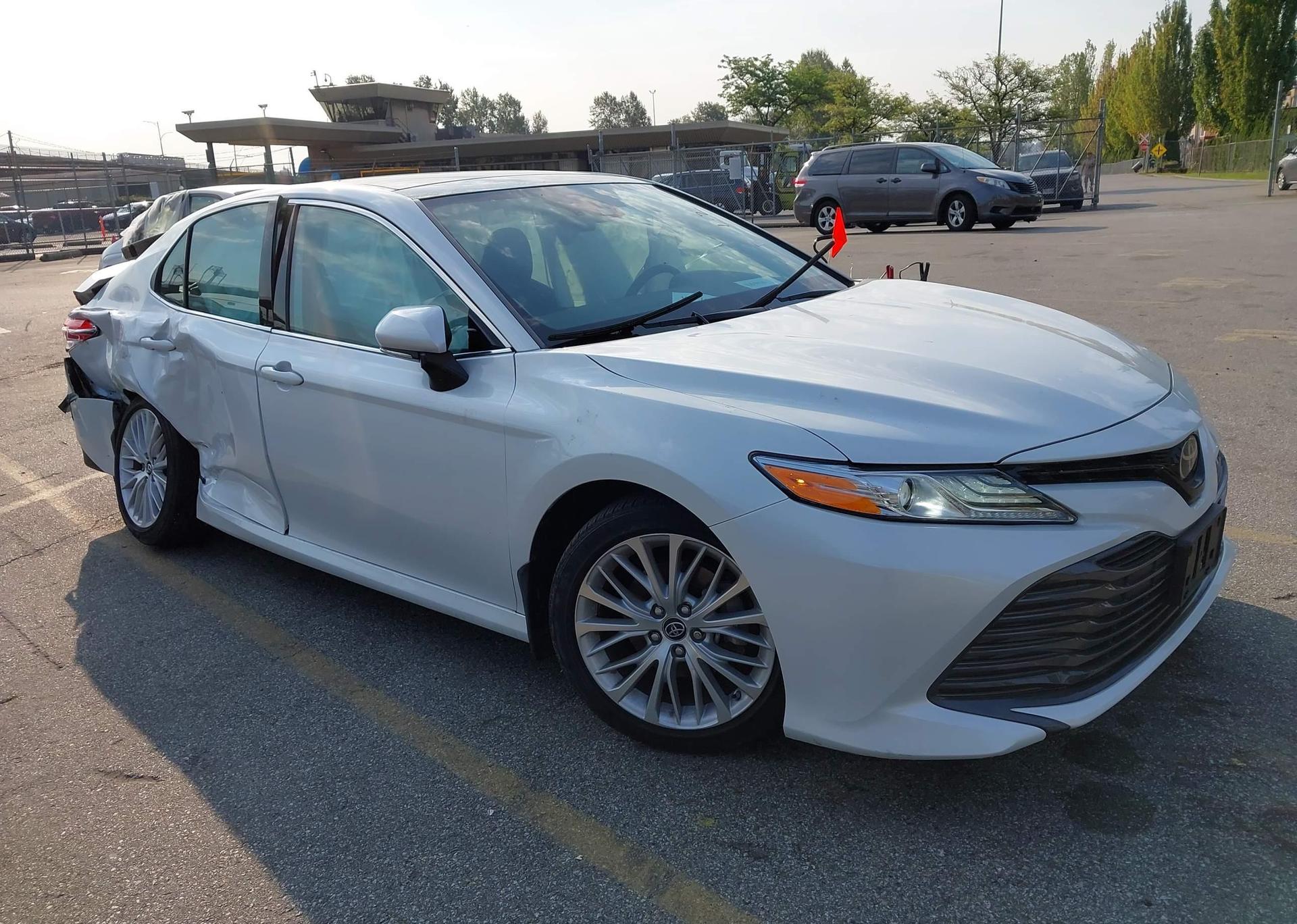 2019 TOYOTA CAMRY