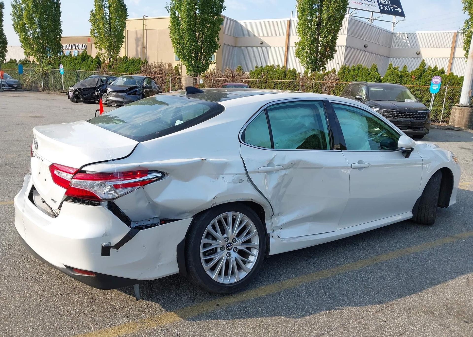 2019 TOYOTA CAMRY