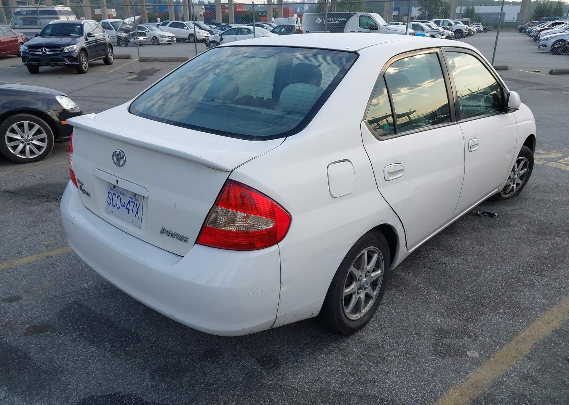 2001 TOYOTA PRIUS