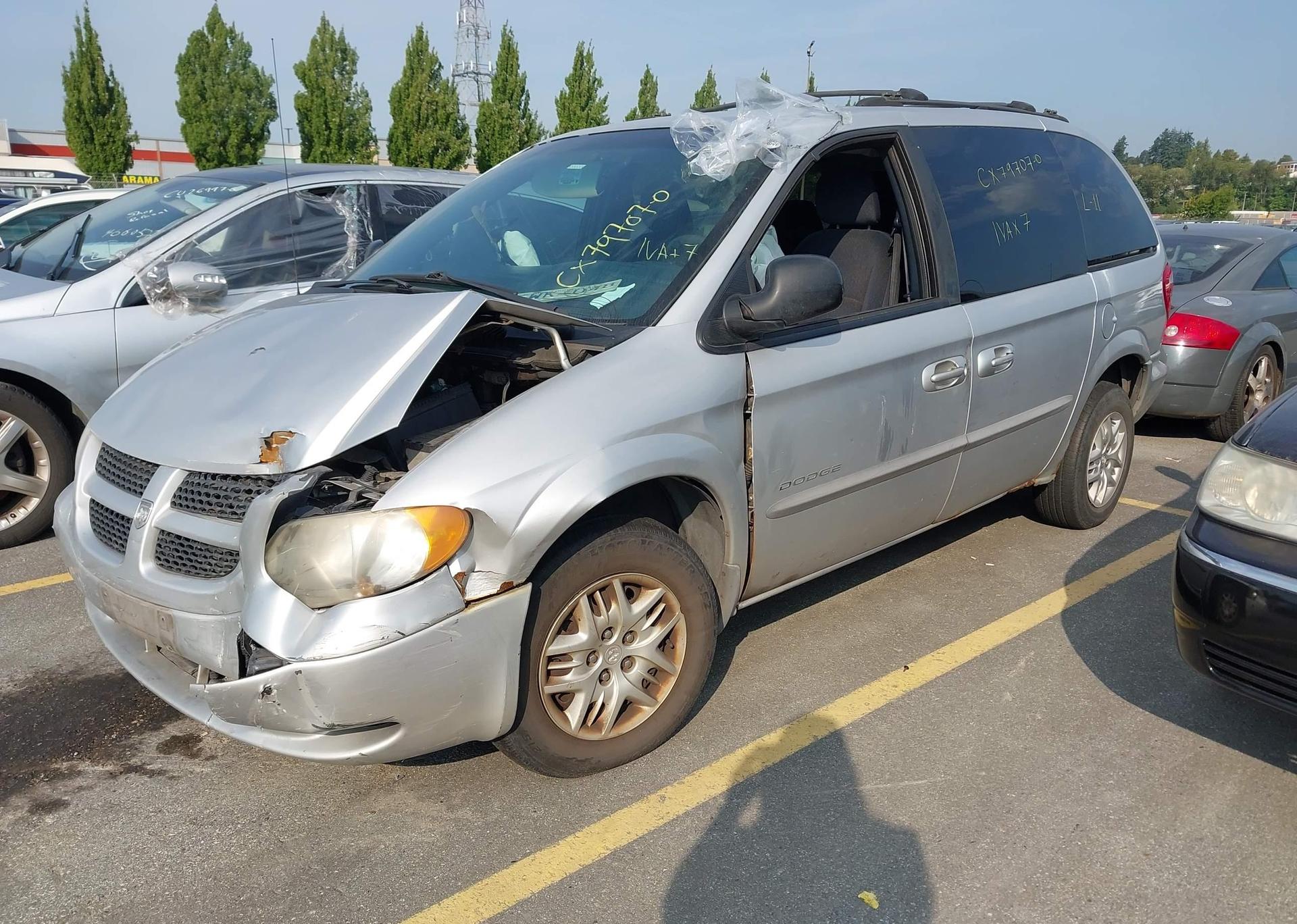 2001 DODGE CARAVAN SPORT