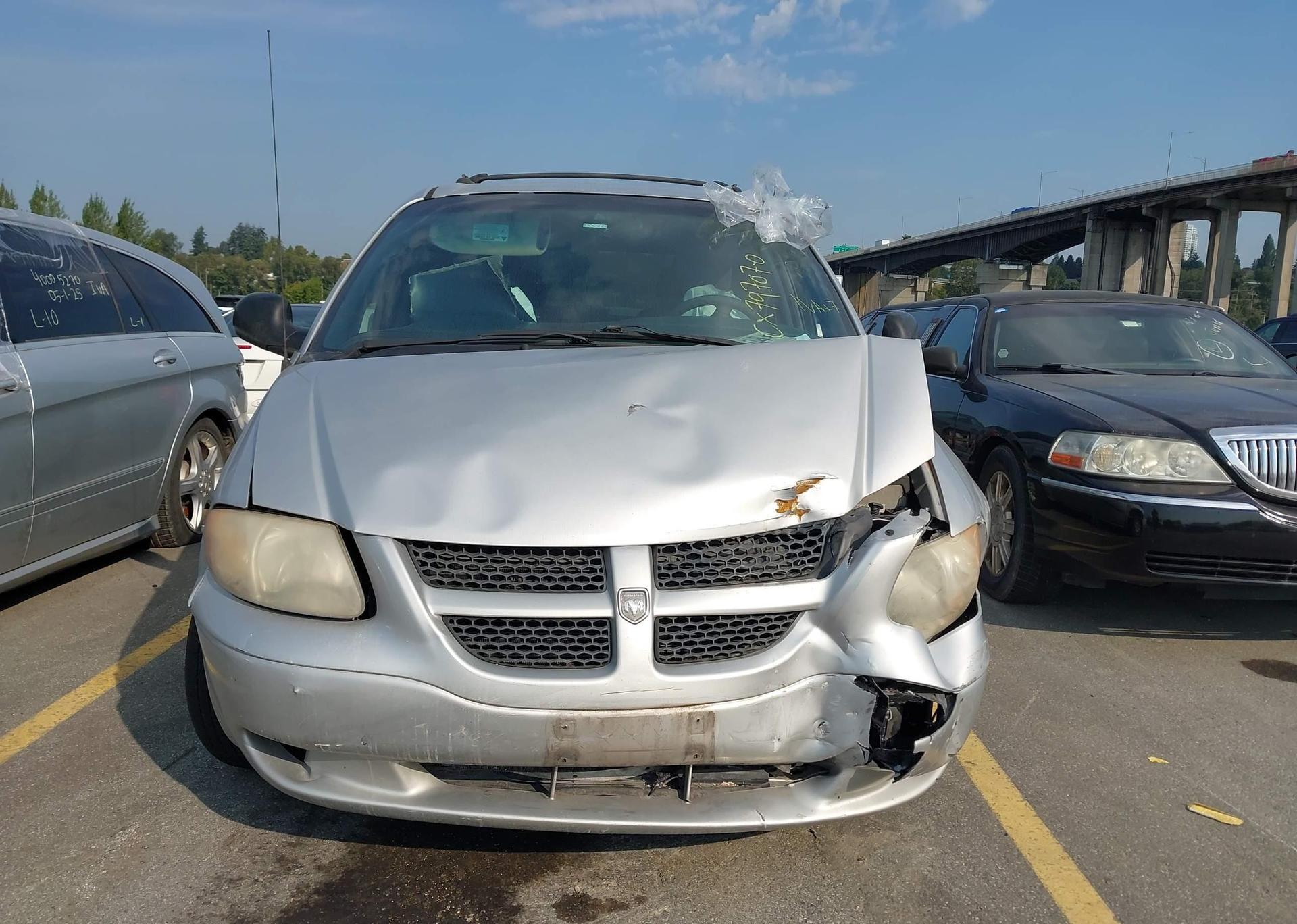 2001 DODGE CARAVAN SPORT