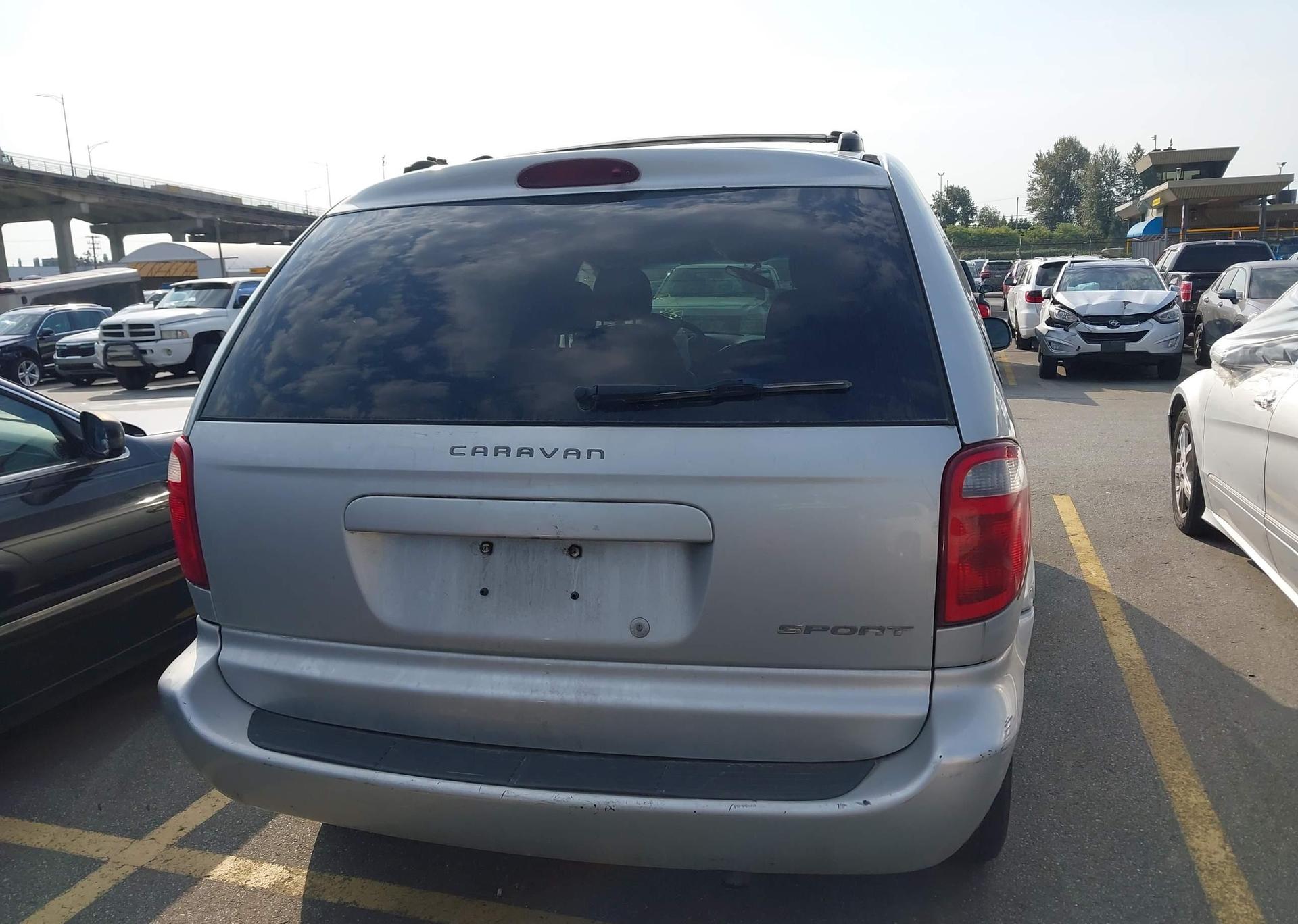 2001 DODGE CARAVAN SPORT