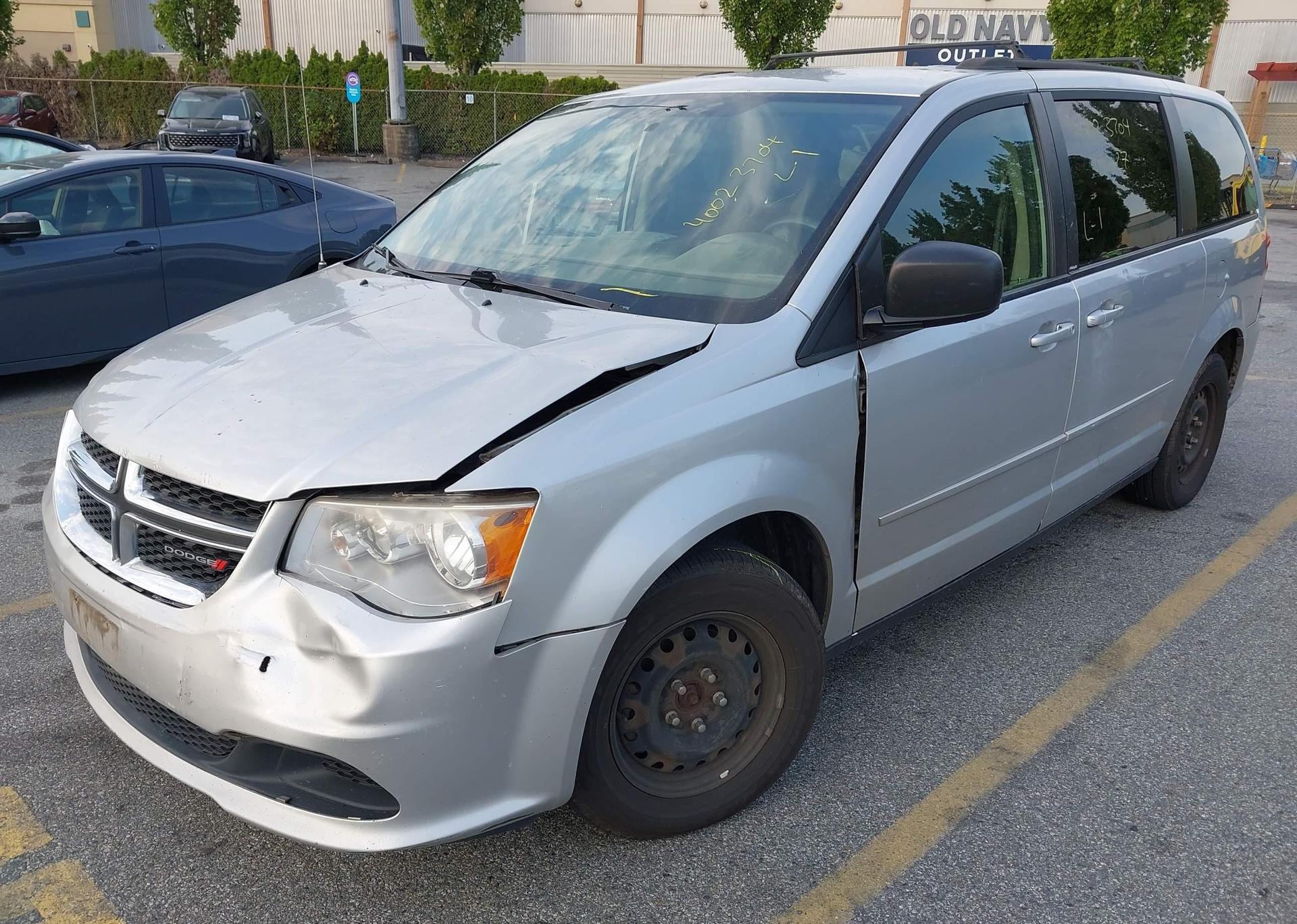 2012 DODGE GRAND CARAVAN SE