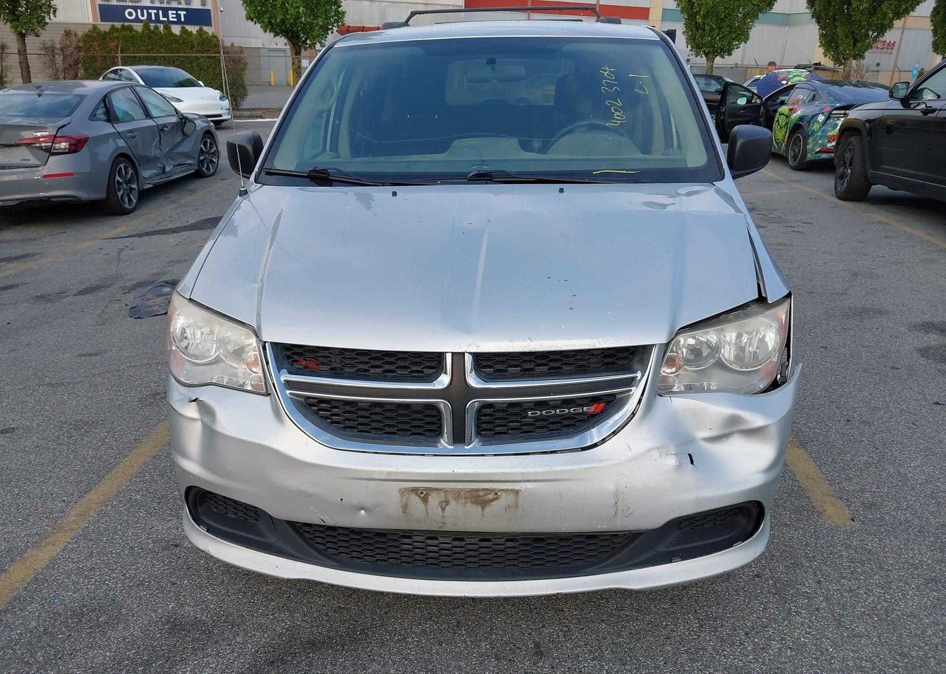 2012 DODGE GRAND CARAVAN SE