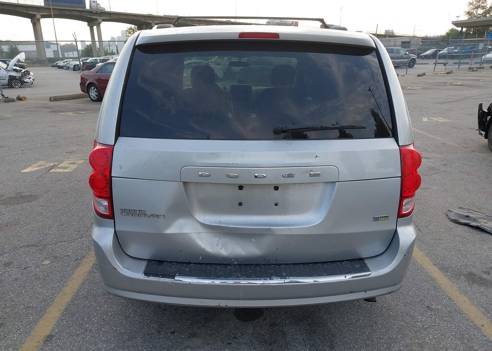 2012 DODGE GRAND CARAVAN SE
