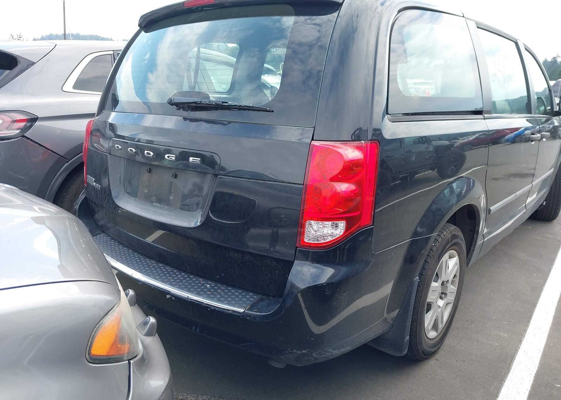 2012 DODGE GRAND CARAVAN SE