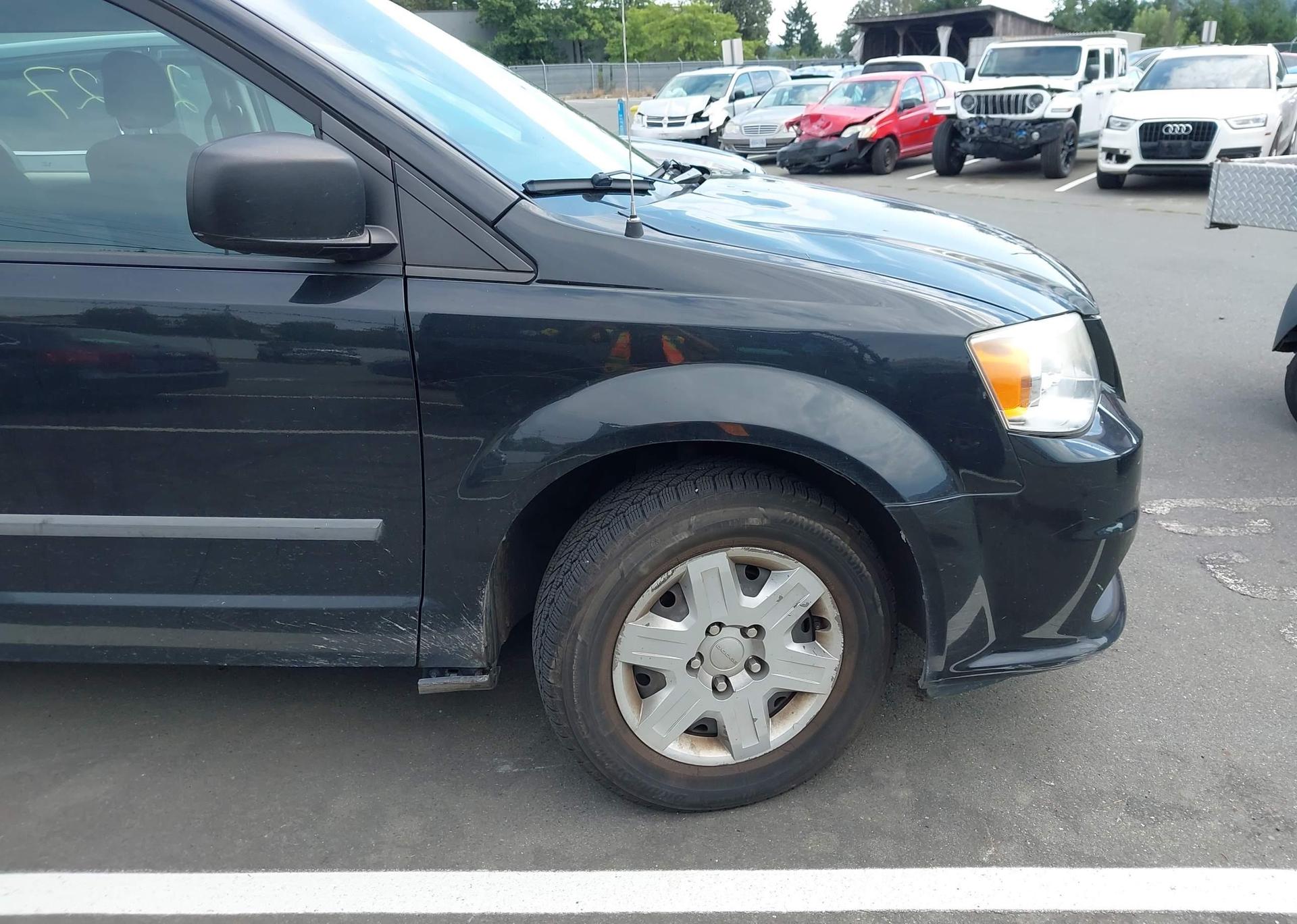2012 DODGE GRAND CARAVAN SE