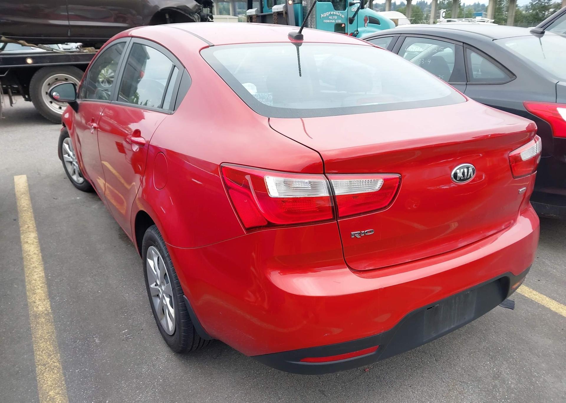 2015 KIA RIO LX