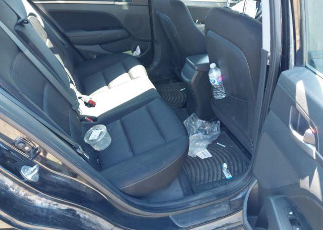 2017 HYUNDAI ELANTRA SE