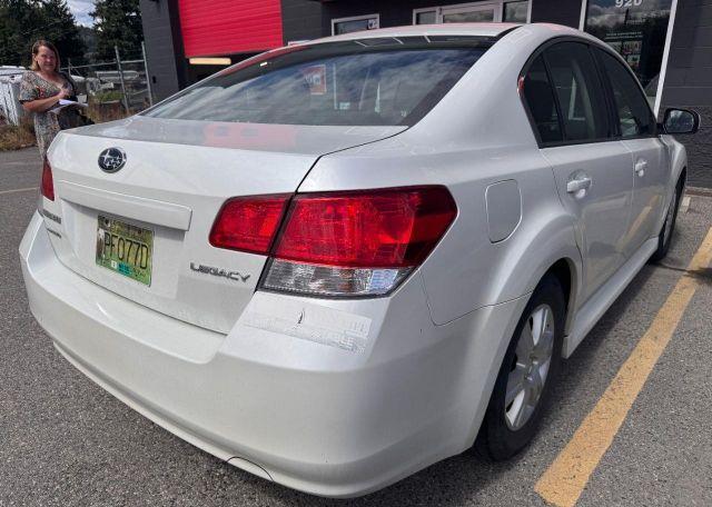 2011 SUBARU LEGACY 2.5I